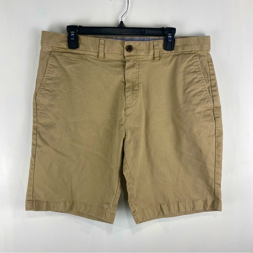Tommy Hilfiger: Men's Basic Casual Khaki Cargo Shorts Size 36